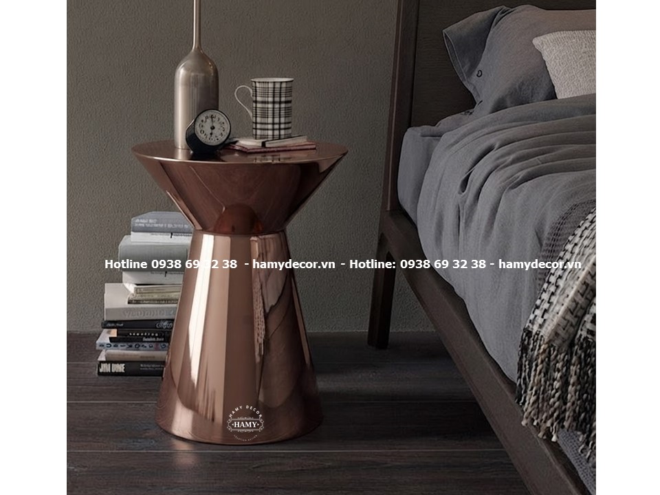 Bàn phụ sofa (side table/tab sofa) chân trụ hình nón cụt vàng hồng gương
