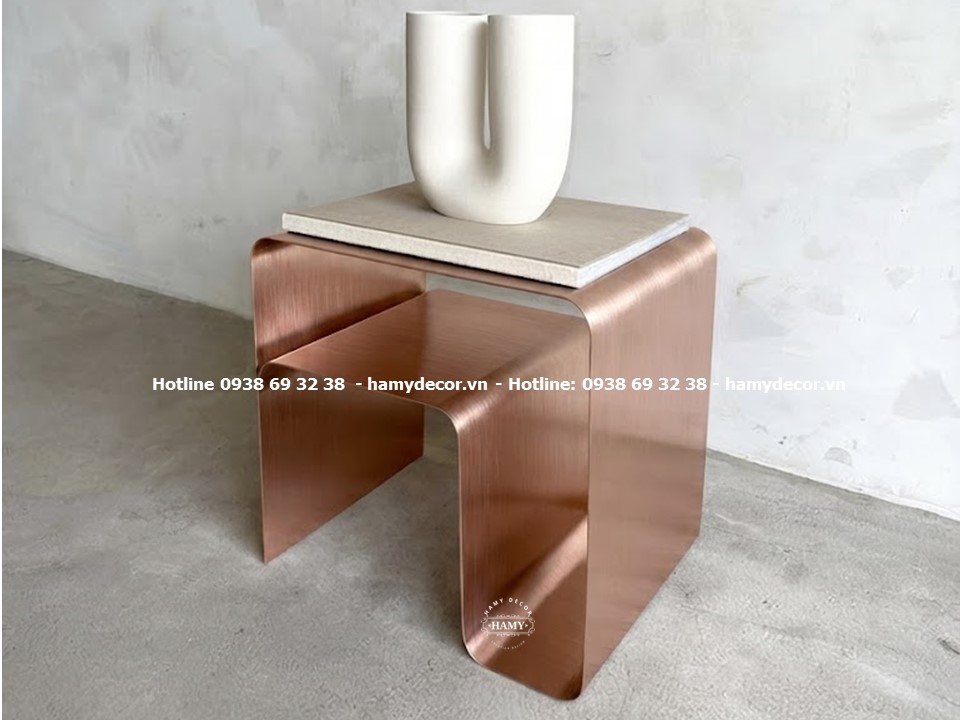 Bàn phụ cạnh sofa inox đồng hồng xước 